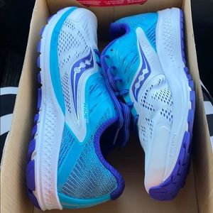 Brand new in box Saucony Ride 10 Running shoes